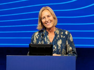 Dorrit  Brandt på talerstol