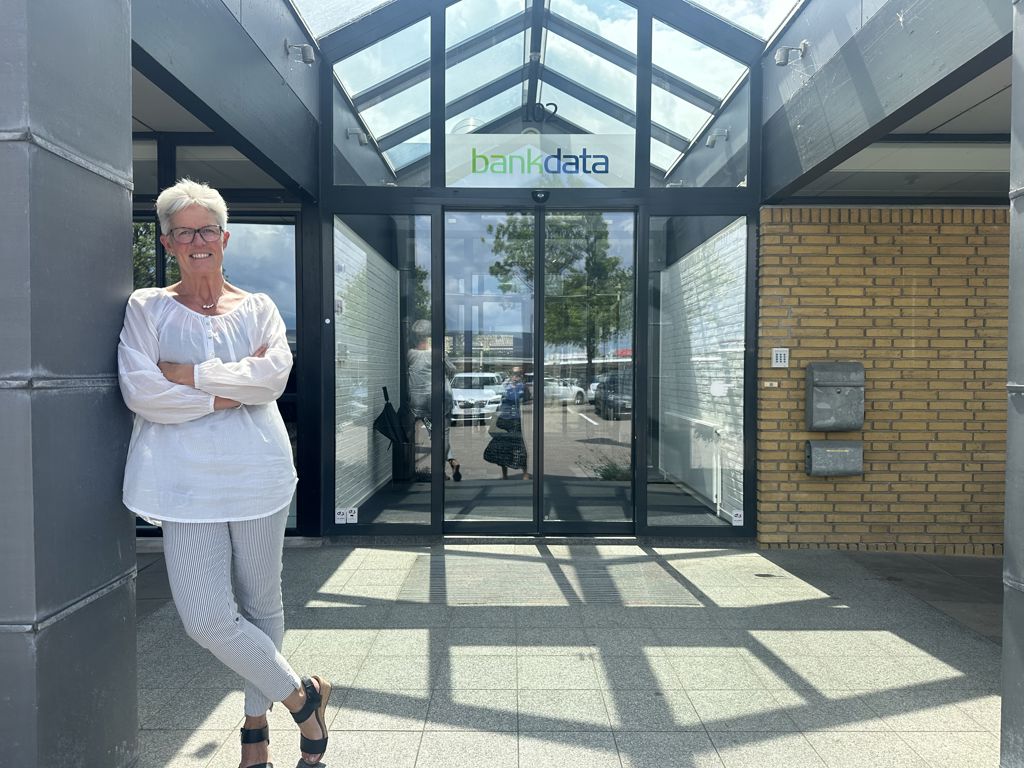 Hanne Tirsgaard foran Bankdata. Foto Birgitte Aabo