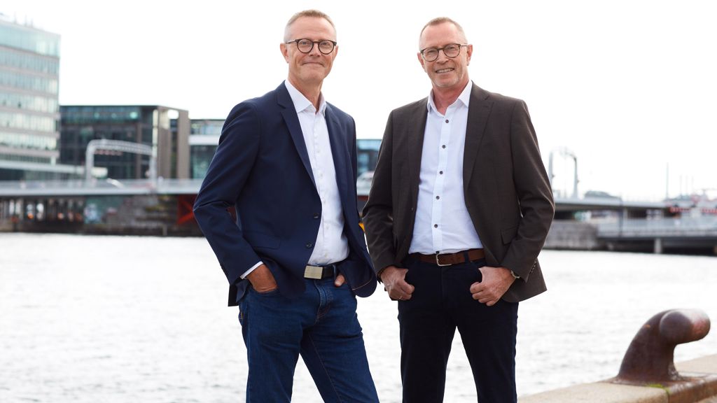 Kent Petersen og Michael Budolfsen ved havnekanten