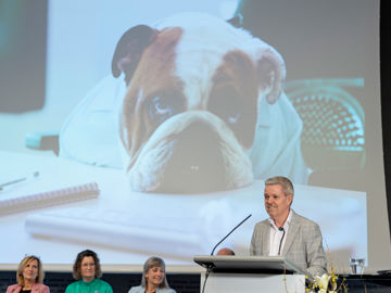 Afgående næstformand takker af fra talerstolen