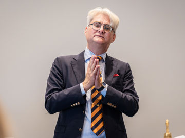 Søren Pind holder oplæg for deltagerne på seminar for tillidsvalgte 2024